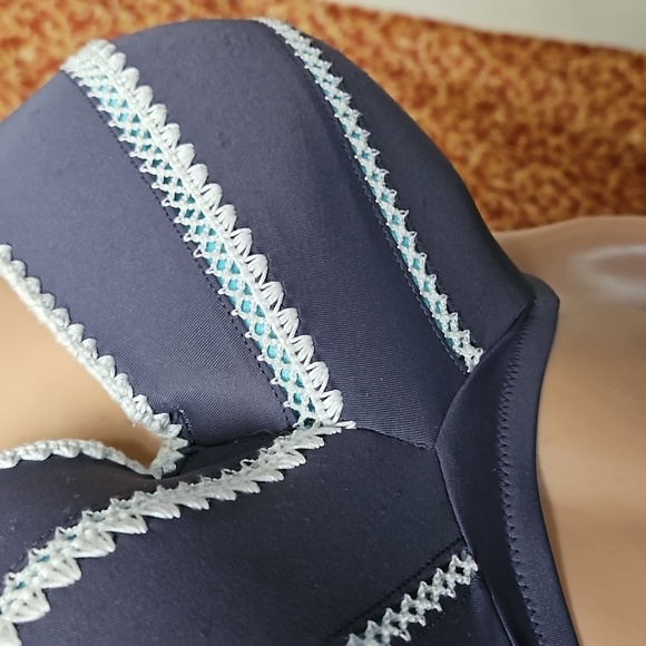 Shade & Shore Grey Keyhole Tie Back Swim Top - Picture 4 of 5